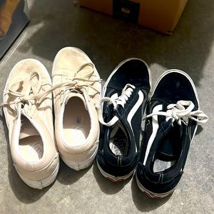 2 pairs vans
